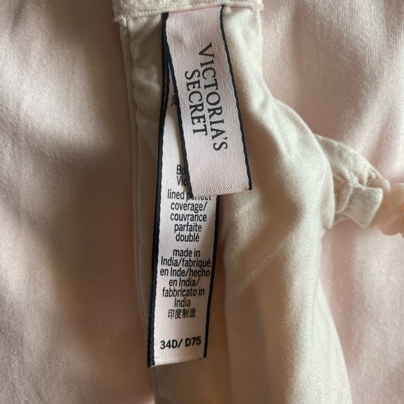 Body by Victoria’s Secret light pink/nude bra - Picture 3 of 5